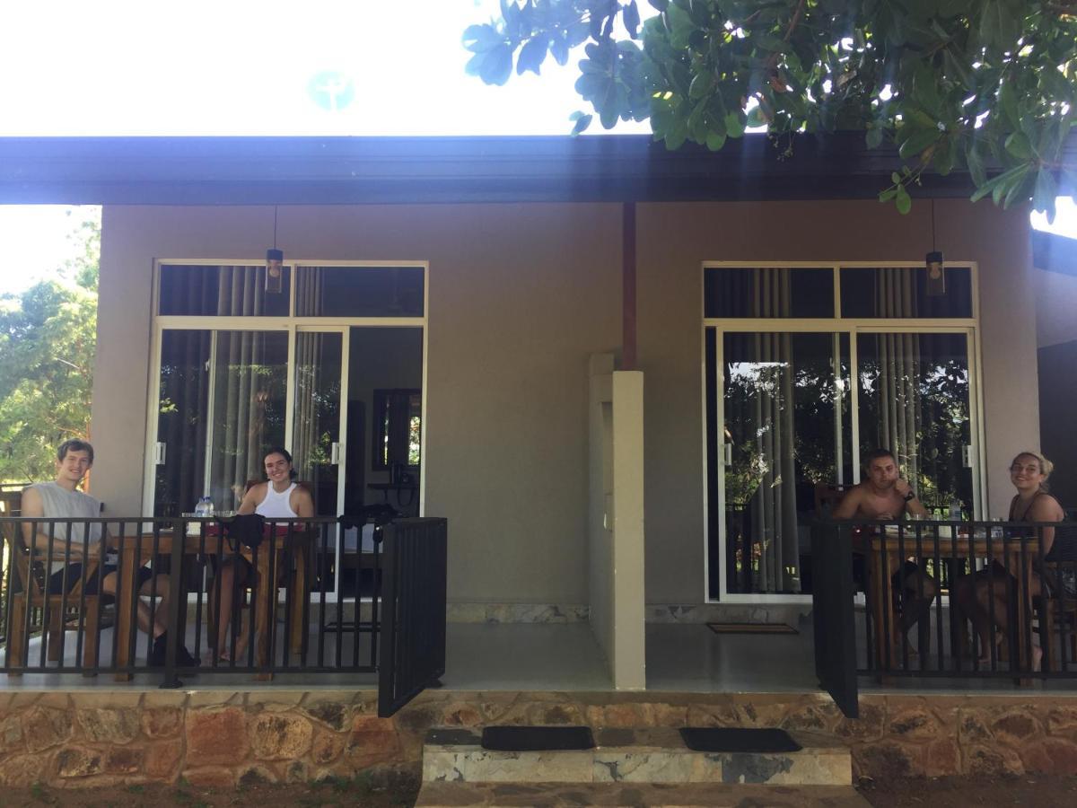 Saffron Lake Yala Tissamaharama Exterior photo