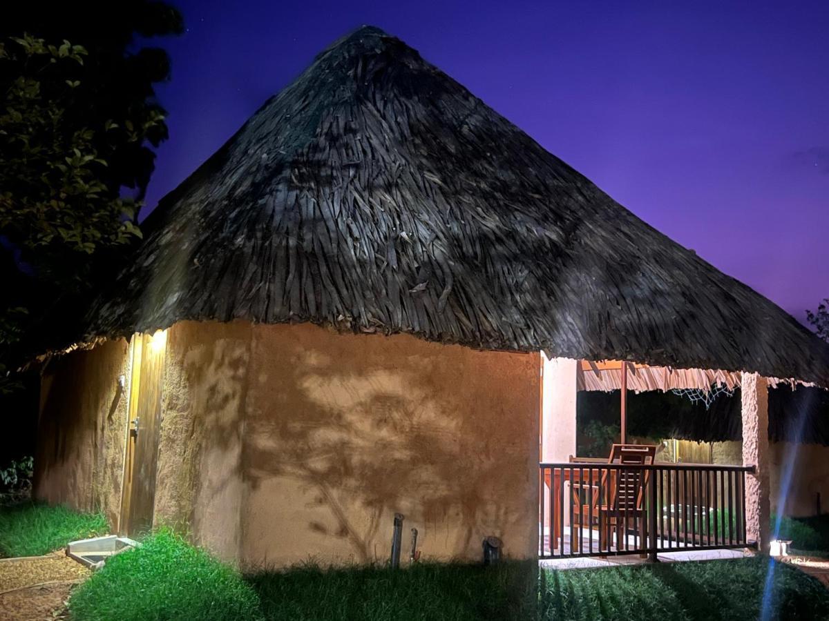 Saffron Lake Yala Tissamaharama Exterior photo