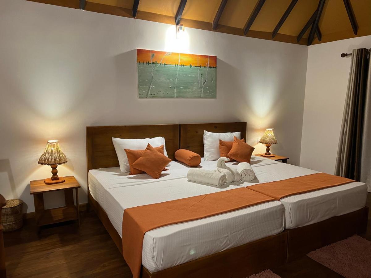Saffron Lake Yala Tissamaharama Exterior photo